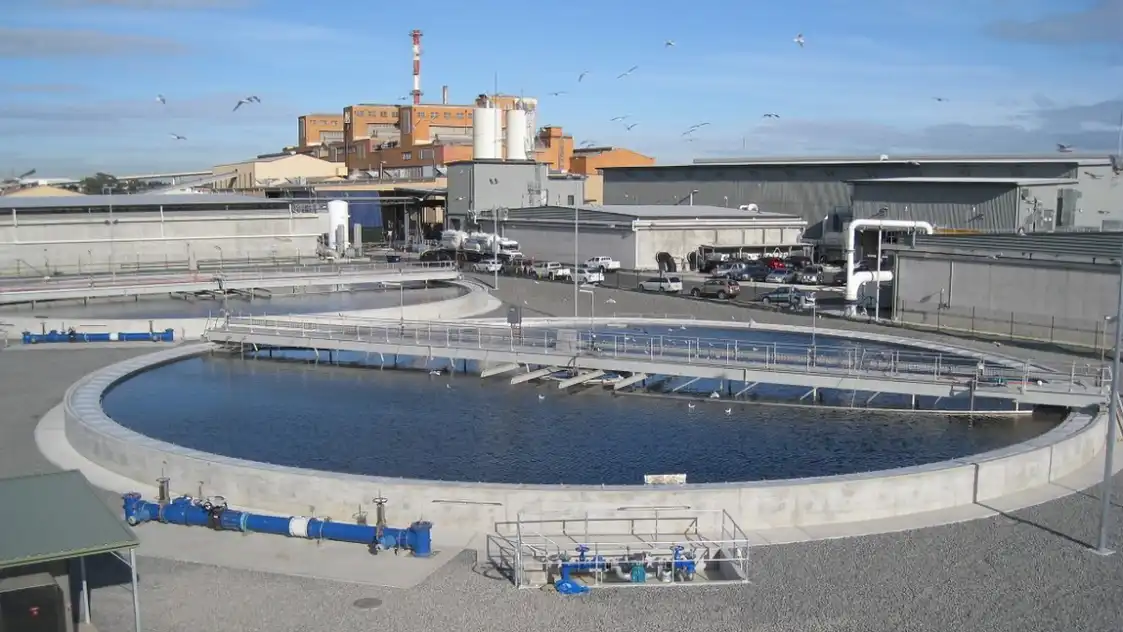 Hydroflux has a comprehensive range of Clarifiers for Wastewater treatment 